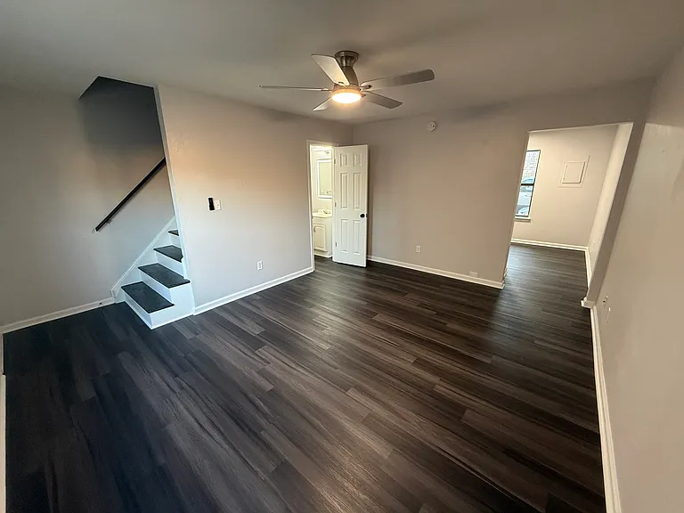6209 Geneva Way #B — Photo 16