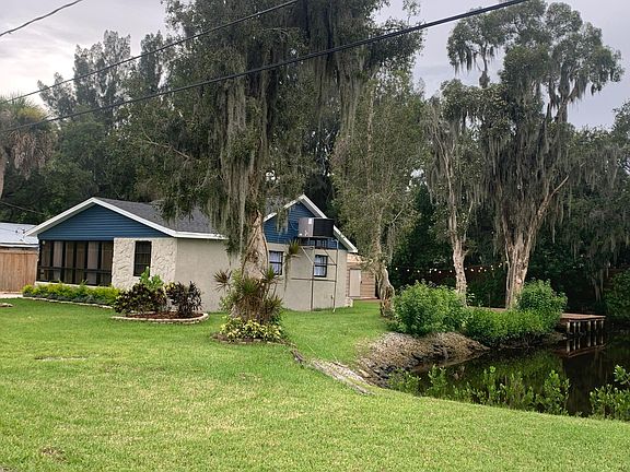 4th image of 10015 Linda St