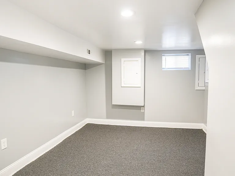 503 Wyeth St — Photo 14