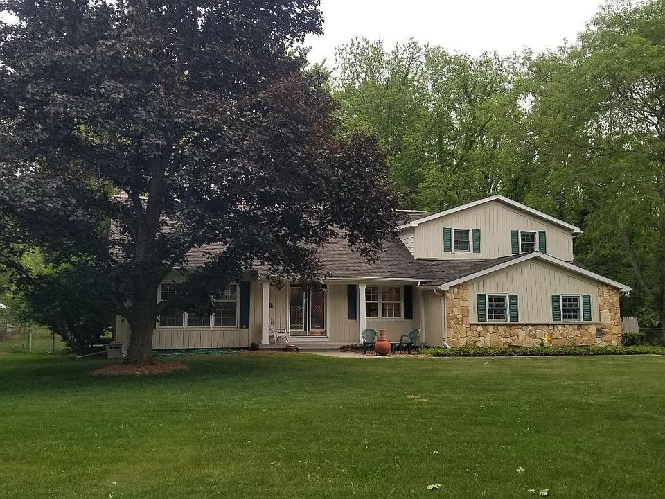 1st image of 1863 Birchwood Dr