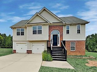 213 Merrill Mdws, Douglasville, GA 30134