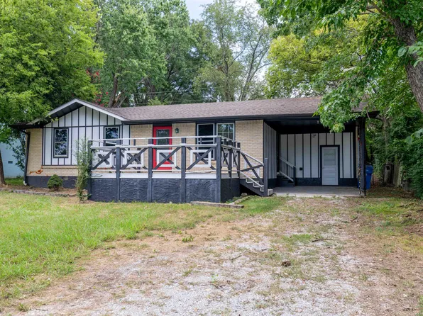 6211 Bonny Oaks Dr, Chattanooga, TN 37416