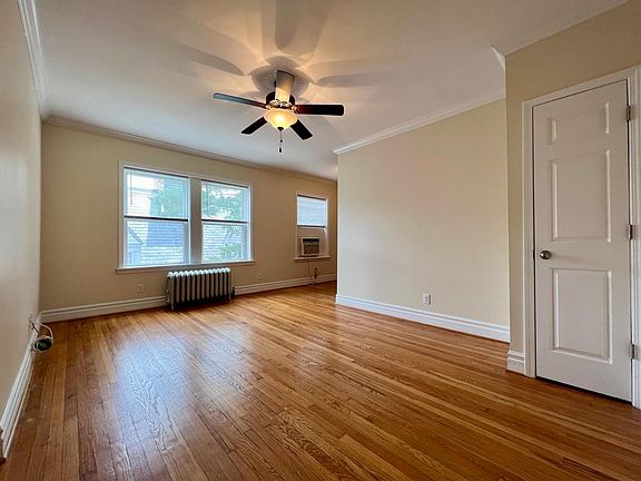 2nd image of 4245 W Pine Blvd #103