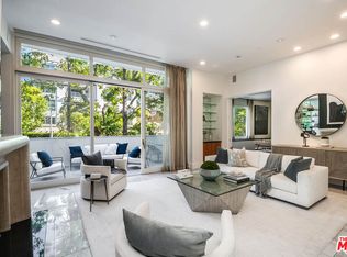 455 N Palm Dr APT 2, Beverly Hills, CA 90210
