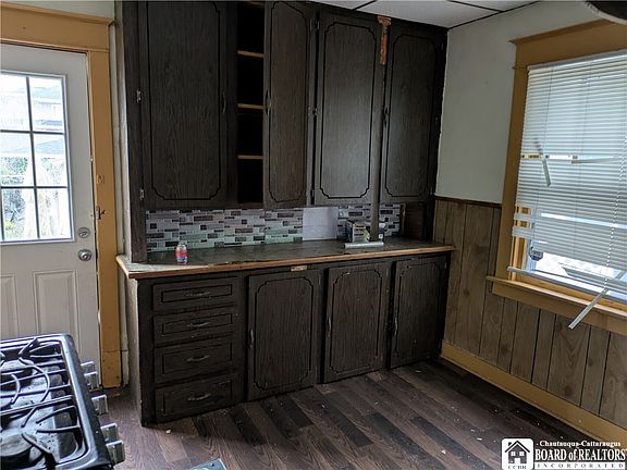 4th image of 113 Elmer Ave