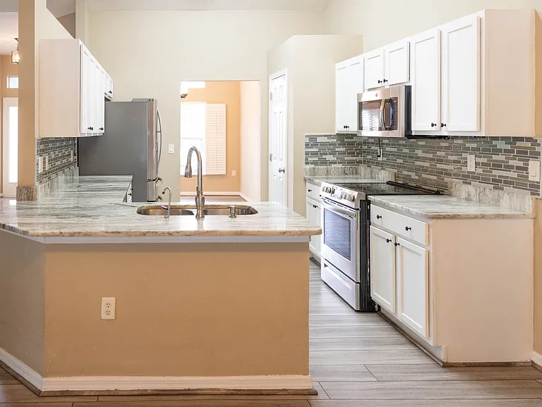 4213 Garden Blvd — Photo 12