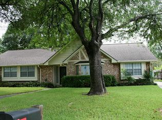 11622 Wolf Run Ln, Houston, TX 77065