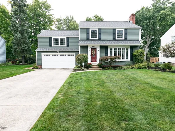 5272 Marian Dr, Lyndhurst, OH 44124