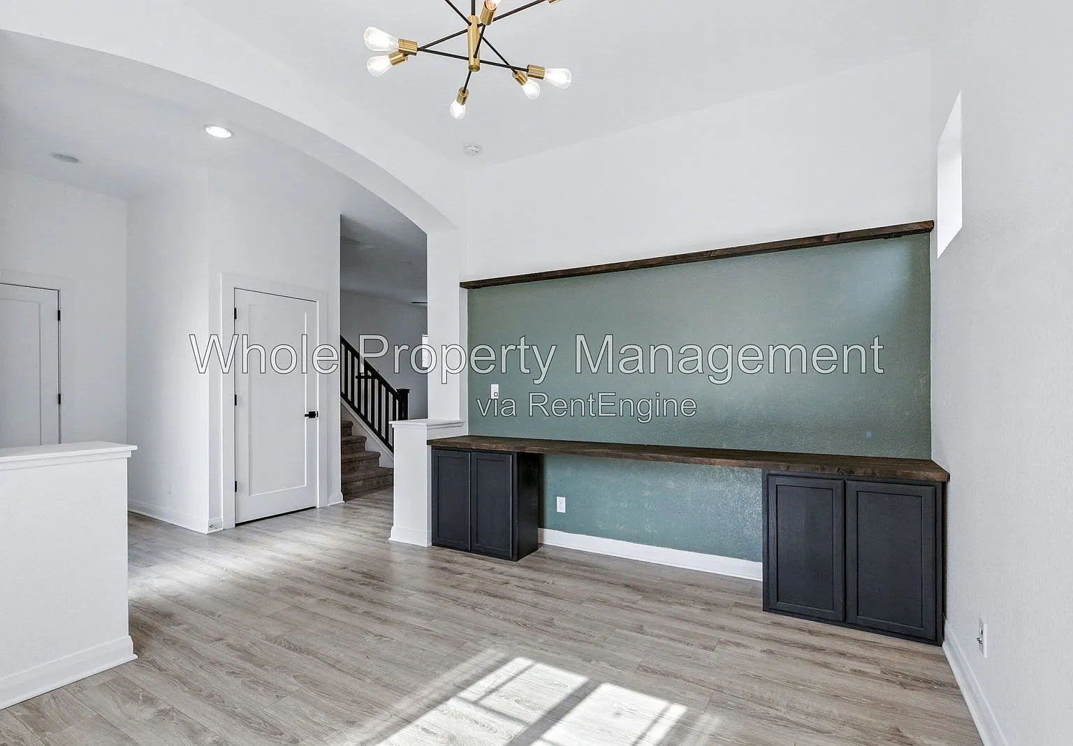 4 bed, 4.0 bath, 3082 sqft, $3,850 — Photo 3