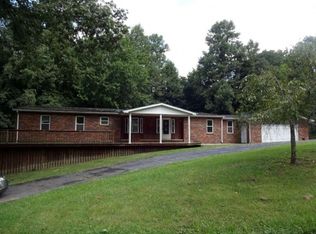 2331 Egan Rd, Big Stone Gap, VA 24219