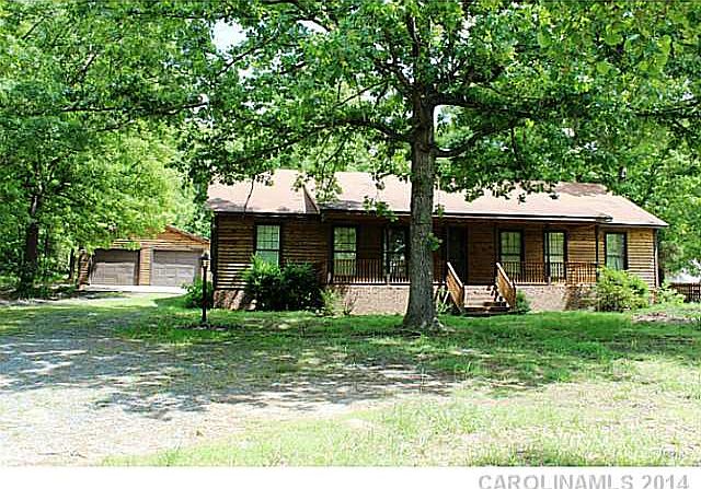 2nd image of 811 Park Dr