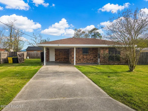 221 Bradford Dr, Carencro, LA 70520