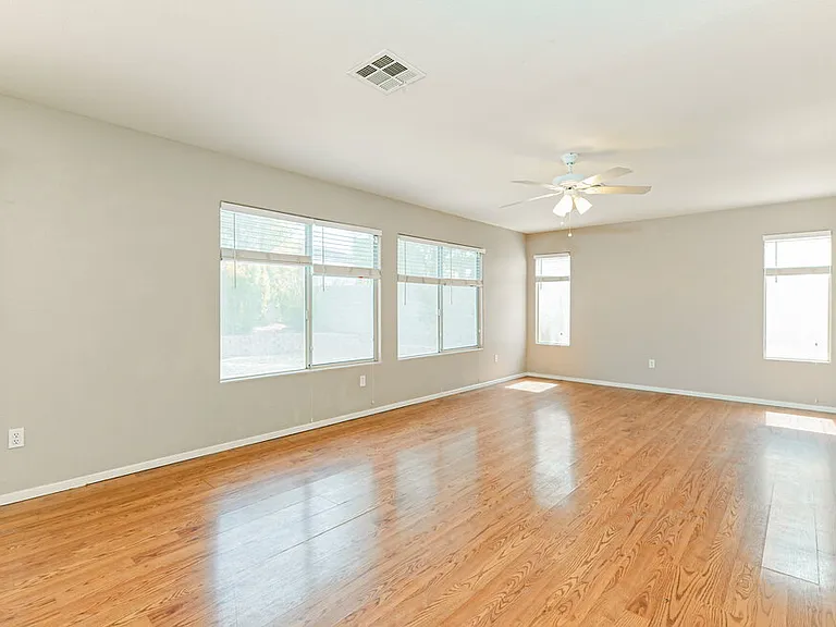 1096 Pincay Dr — Photo 5