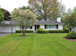 97 Maybrooke Rd, Rochester, NY 14618