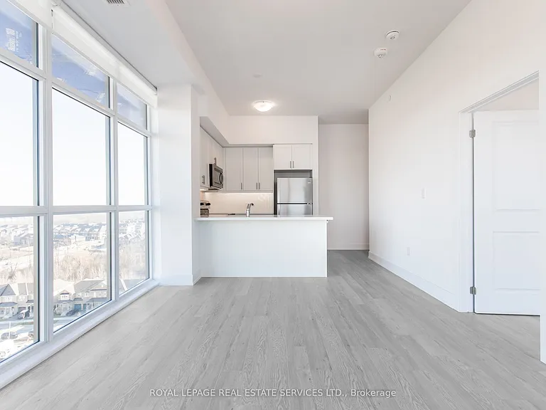 460 Dundas St E #1205 — Photo 12