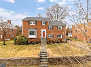 9836 Belhaven Rd, Bethesda, MD 20817