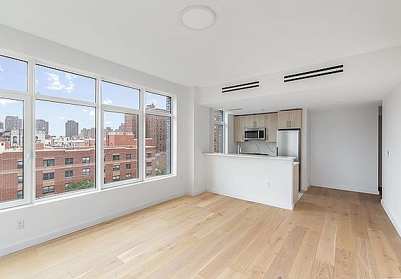 4th image of 1516 Park Ave #2B