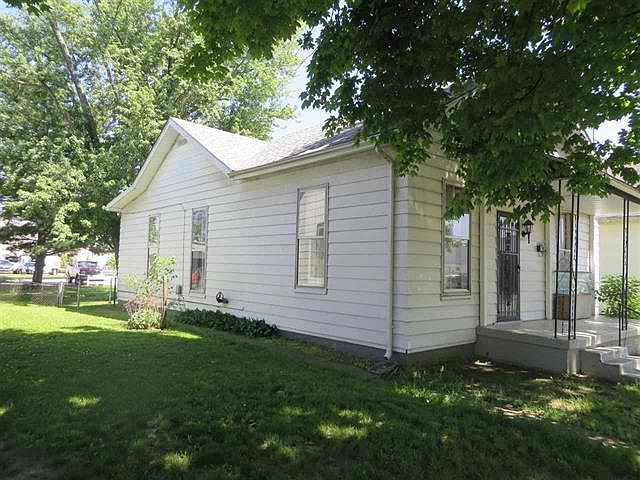 2nd image of 1627 Cottage Ave