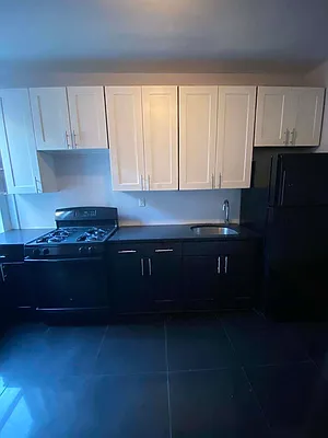 Rented by The Brokerage Group LLC | media 12