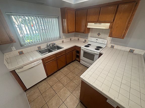 4th image of 134-138 4th Ave #1
