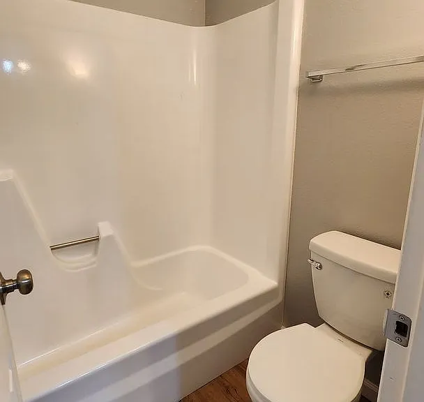 Myers Court — Photo 19