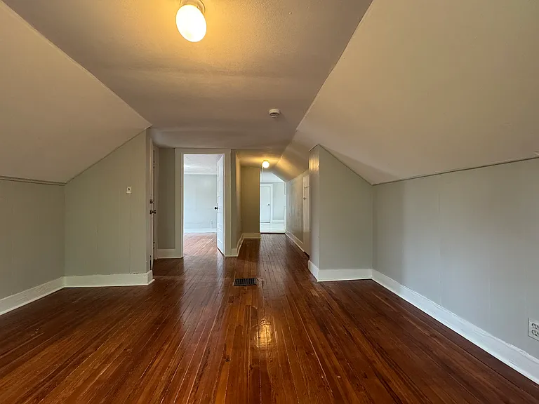 761 Winchester Ave #3C — Photo 7