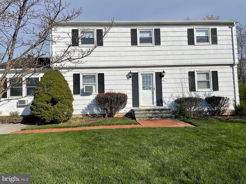 2nd image of 3 Bent Twig Ln