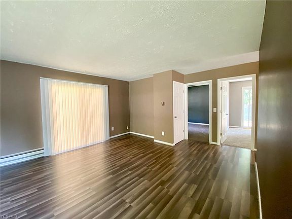 5th image of 4433 Howard Dr