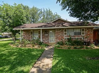 6301 Apache Dr, Pasadena, TX 77503