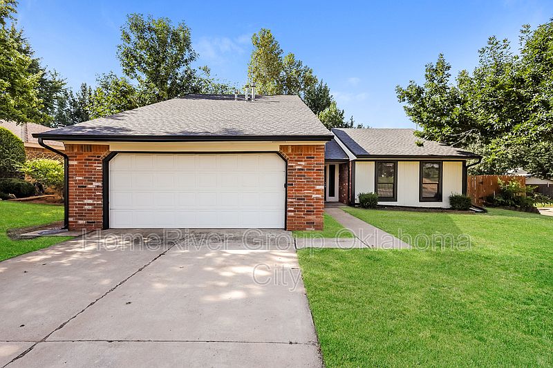 1st image of 2312 Northwood Ln