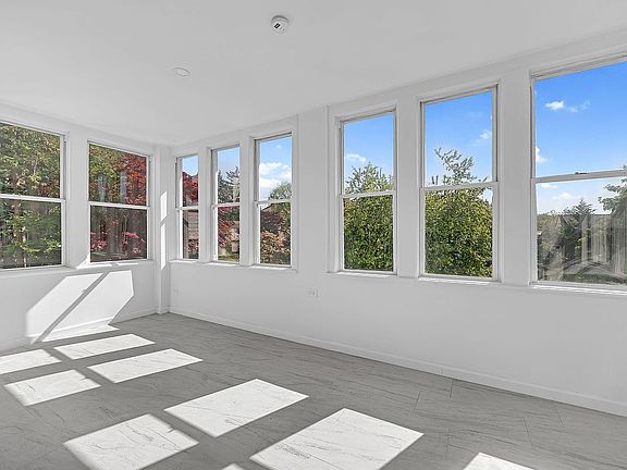 2nd image of 5618 Sylvan Ave