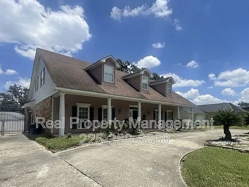 1022 Wooddale Blvd Photo 1