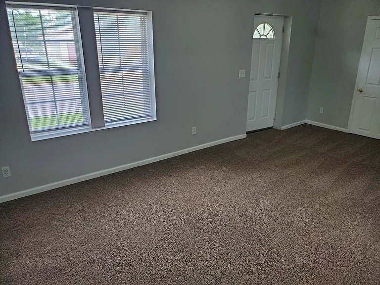 711 McDonald St #1 — Photo 2