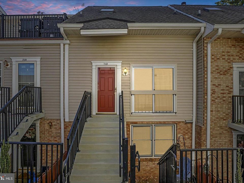 1st image of 74 N Bedford St #74B