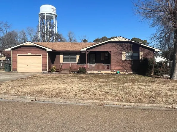 1012 E Florida Ave, Union City, TN 38261