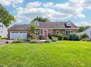 998 Washington Ave, Hohokus Boro, NJ 07423