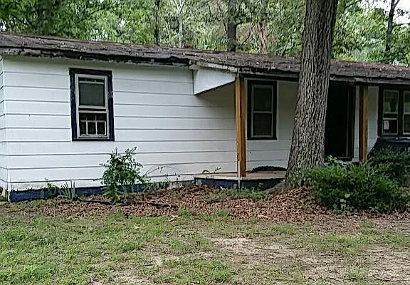 4th image of 138 White Oak Ln