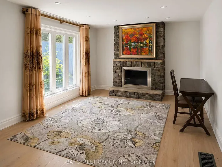 45 Foxwarren Dr #ROOM — Photo 8