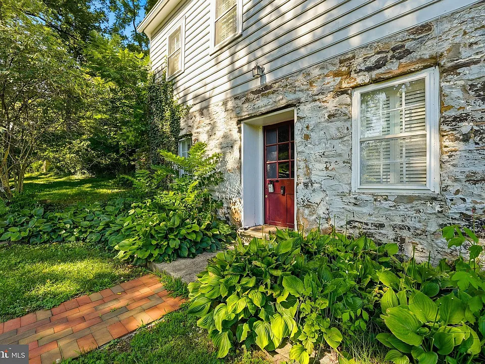 8200 Buckland Mill Rd