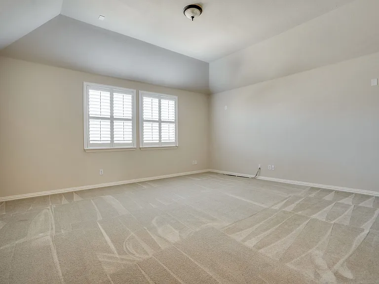 7747 Ivanhoe Dr — Photo 37