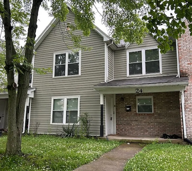 18-26 Holt St