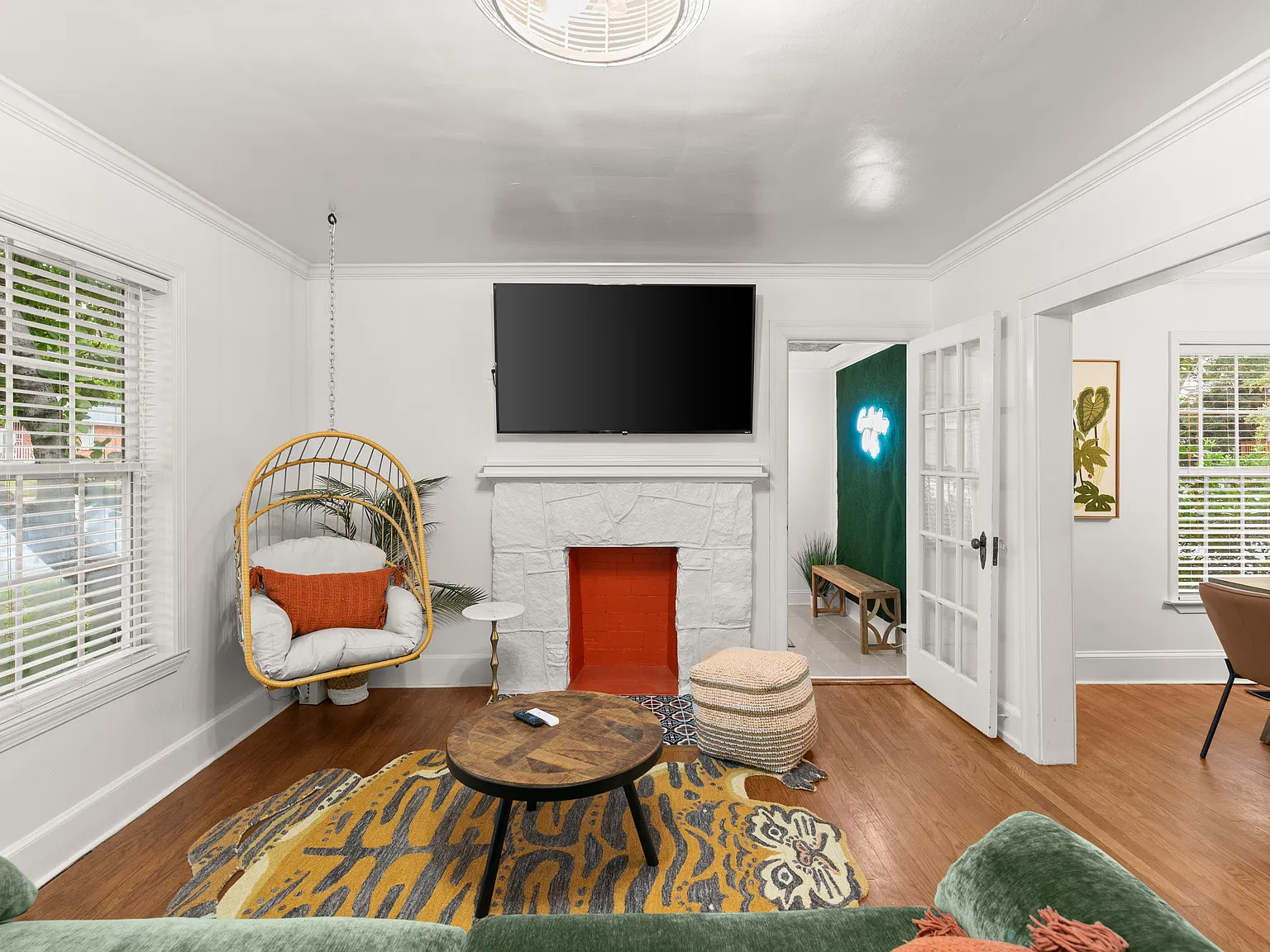 3 bed, 1254 sqft, $6,000 — Photo 2