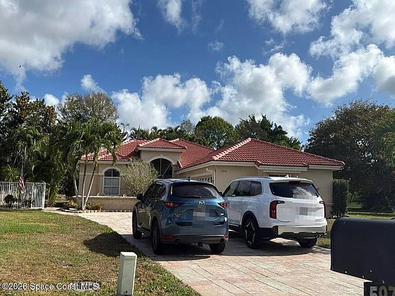 2nd image of 5978 Las Colinas Cir