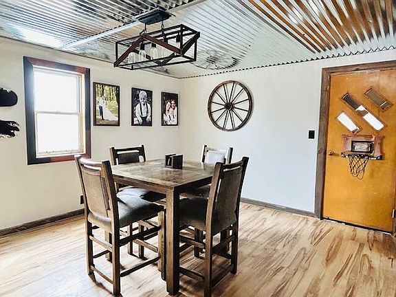 5th image of 589 Punxsy Rd