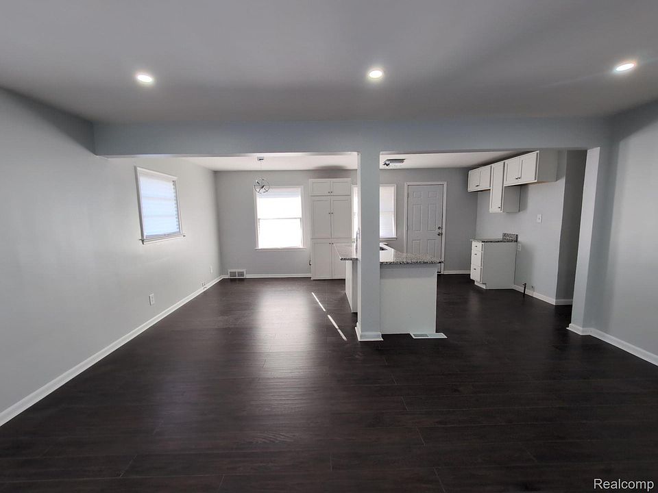 1901 Edison St, photo 8
