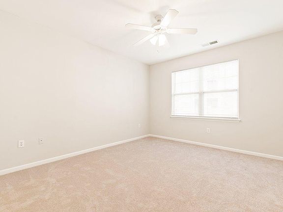 5th image of 12100 Garden Grove Cir Unit 204