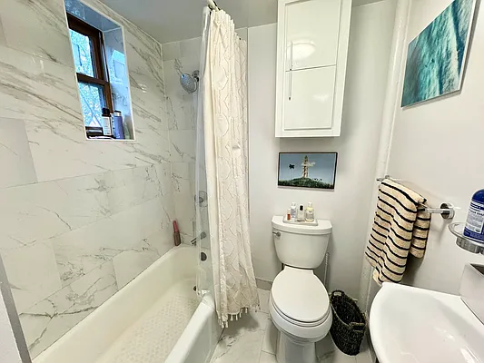 Rented by J PRESTON AND ASSOCIATES INC | media 20