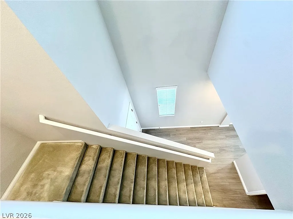 4 bed, 3.0 bath, 2585 sqft, $2,695 — Photo 3