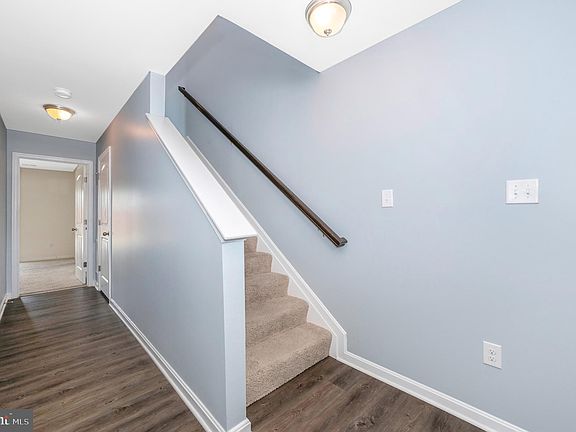 4th image of 273 Magellan Dr