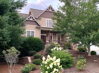 41 Ledgestone Dr, Fairview, NC 28730